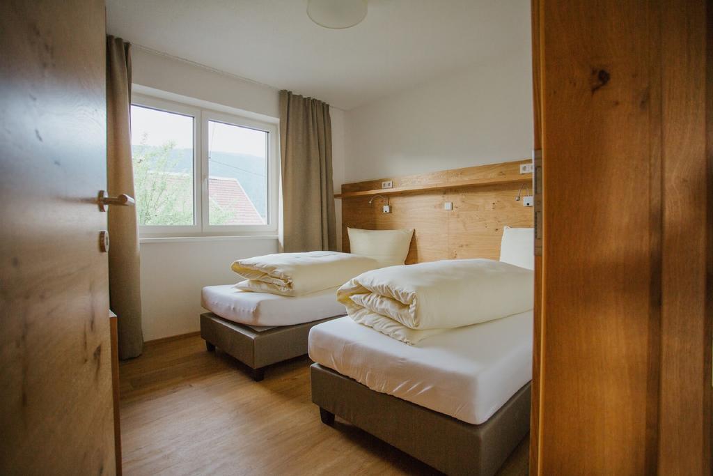 Apartmenthaus Strasswirt De Luxe Tröpolach Buitenkant foto