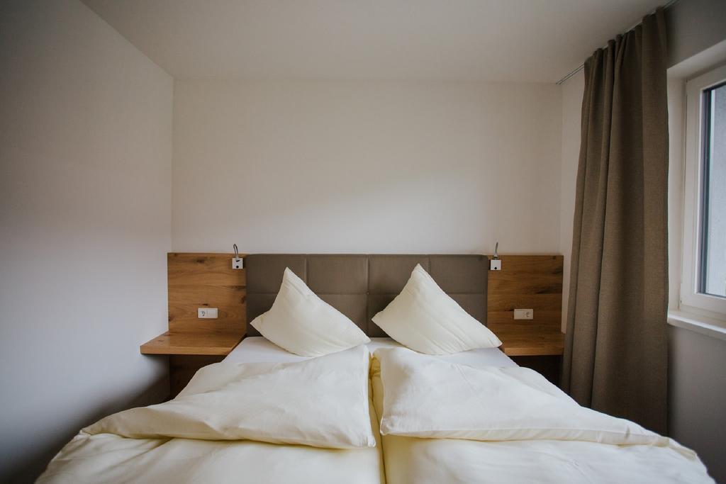 Apartmenthaus Strasswirt De Luxe Tröpolach Buitenkant foto