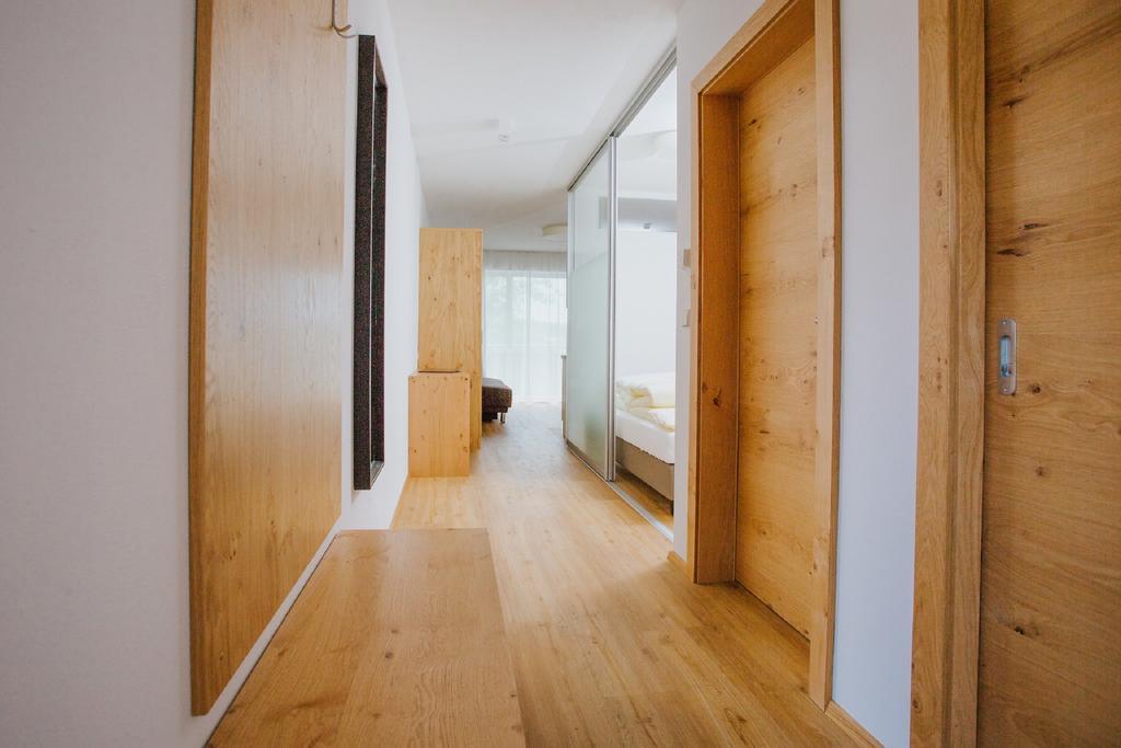 Apartmenthaus Strasswirt De Luxe Tröpolach Buitenkant foto