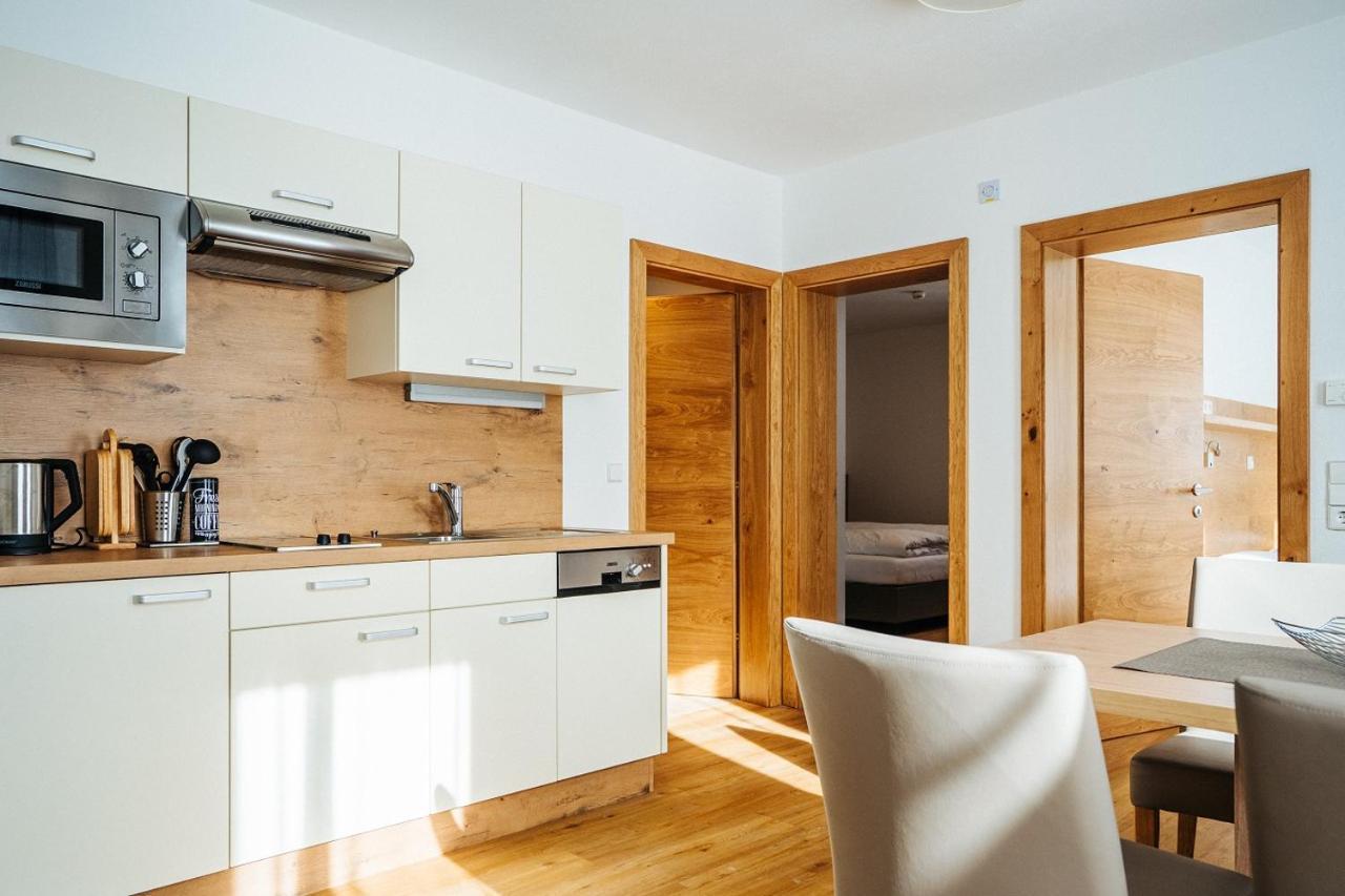 Apartmenthaus Strasswirt De Luxe Tröpolach Buitenkant foto